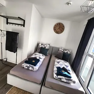 Modernes Mit Wifi, Aufzug & Kostenlos Parken El-living , Augsburg Deutschland